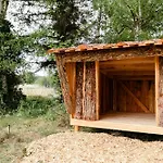 度假居 Protected Nature At Thatched Gem
