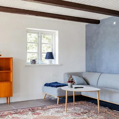 Protected Nature At Thatched Gem Feriehus *