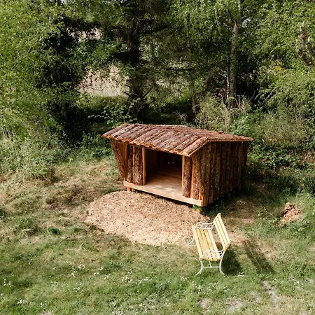 Protected Nature At Thatched Gem Vakantiehuis *