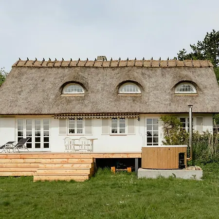 Protected Nature At Thatched Gem *