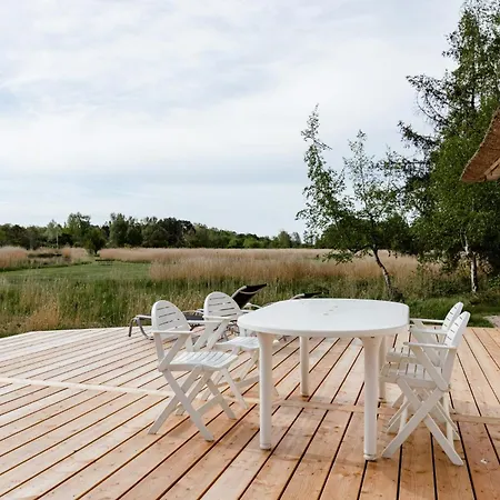 בית נופש Protected Nature At Thatched Gem *
