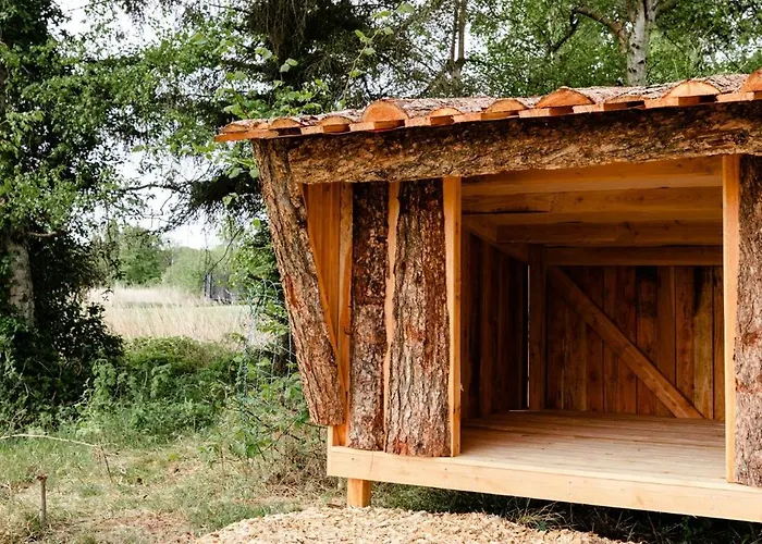 بيت للعطل Protected Nature At Thatched Gem